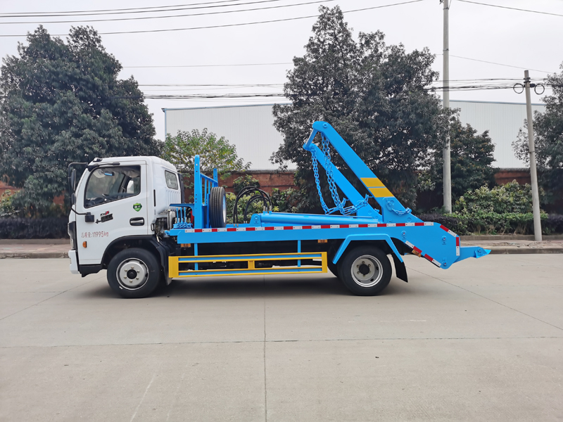 中潔牌XZL5120ZBS6型擺臂式垃圾車(chē)