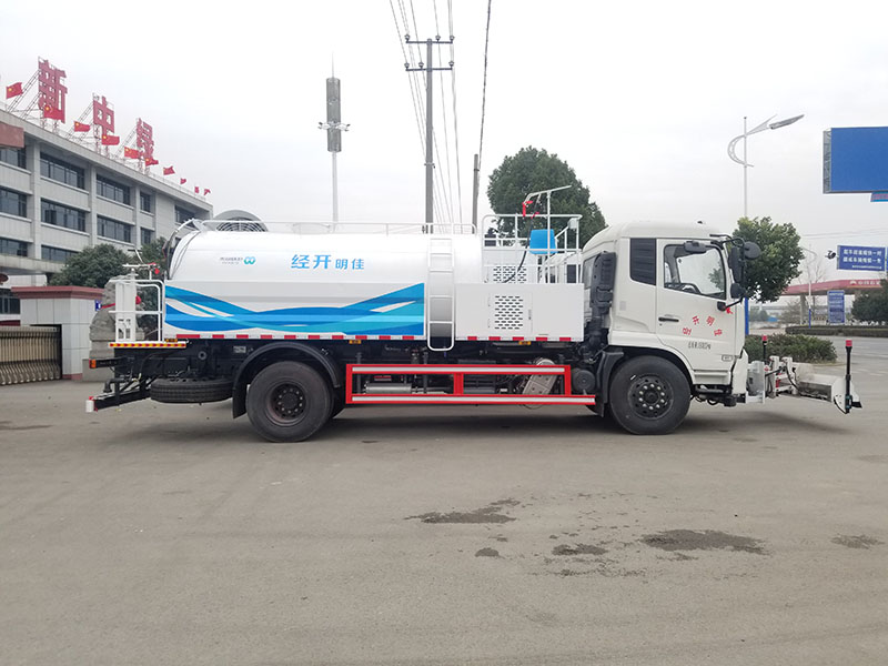 中潔牌XZL5182TYH6型路面養(yǎng)護車