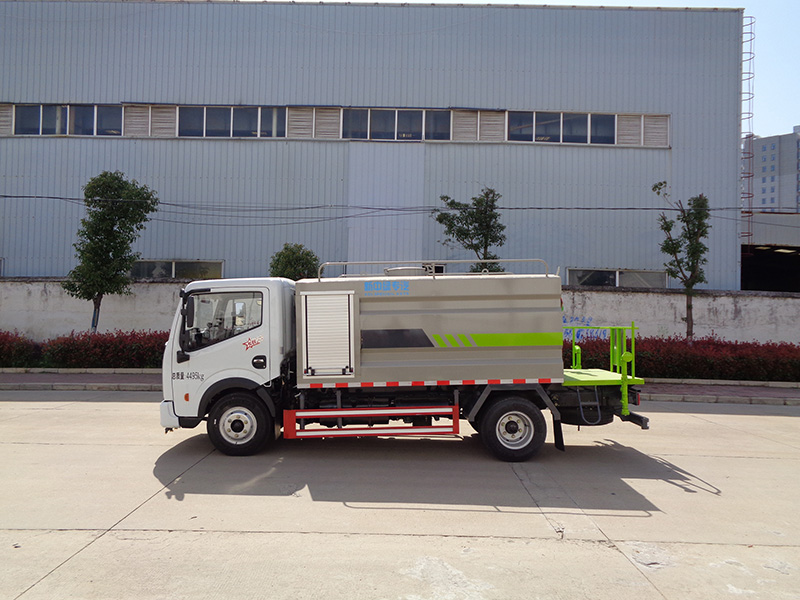 XZL5040TYH6型路面養(yǎng)護車