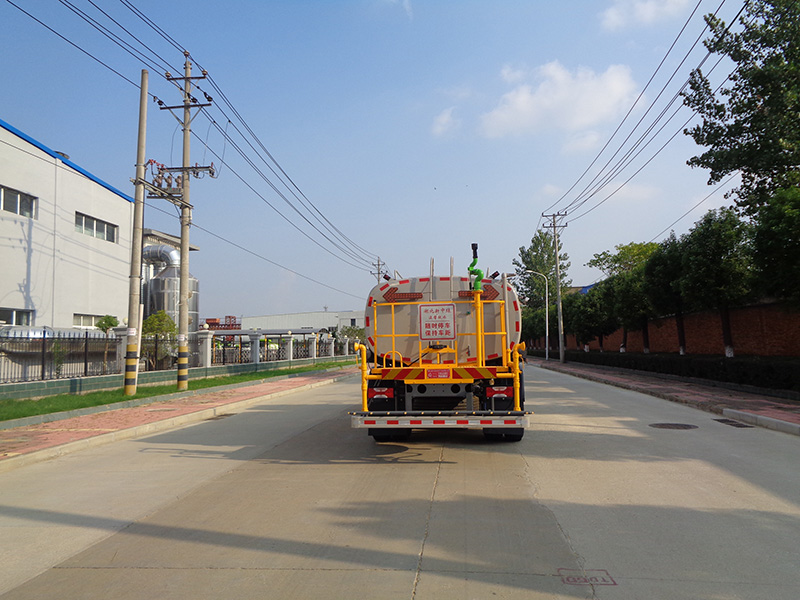 XZL5180GQXBEV型純電動清洗車