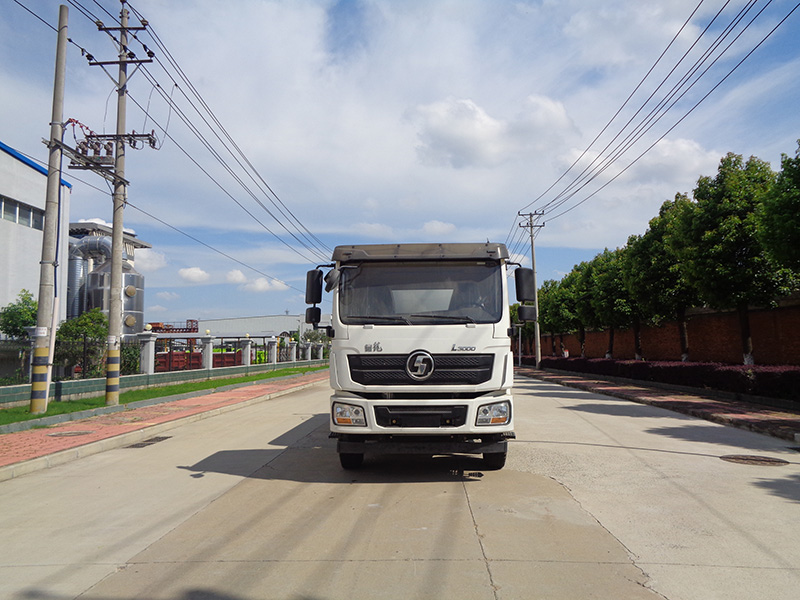 XZL5187GXW6型吸污車