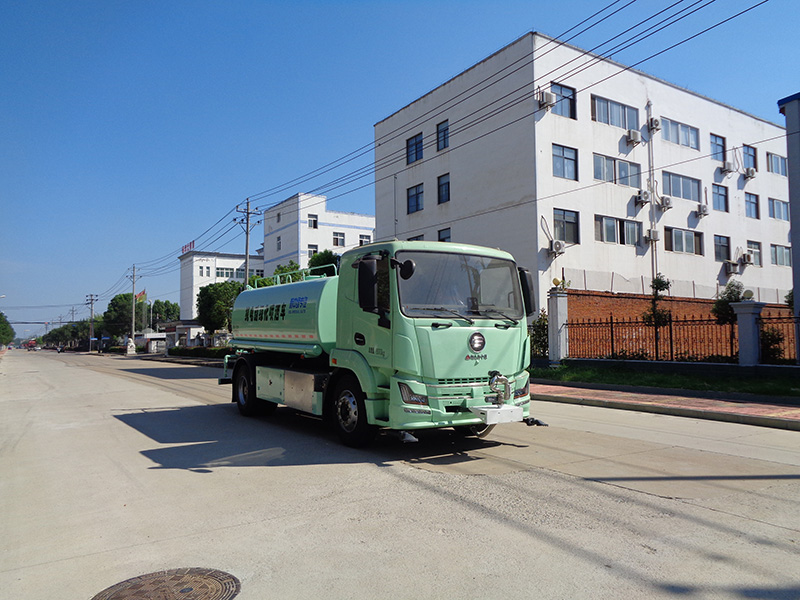 XZL5181GPSBEV型純電動(dòng)綠化噴灑車