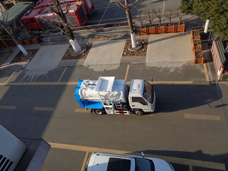 XZL5045TCA6型餐廚垃圾車(chē)