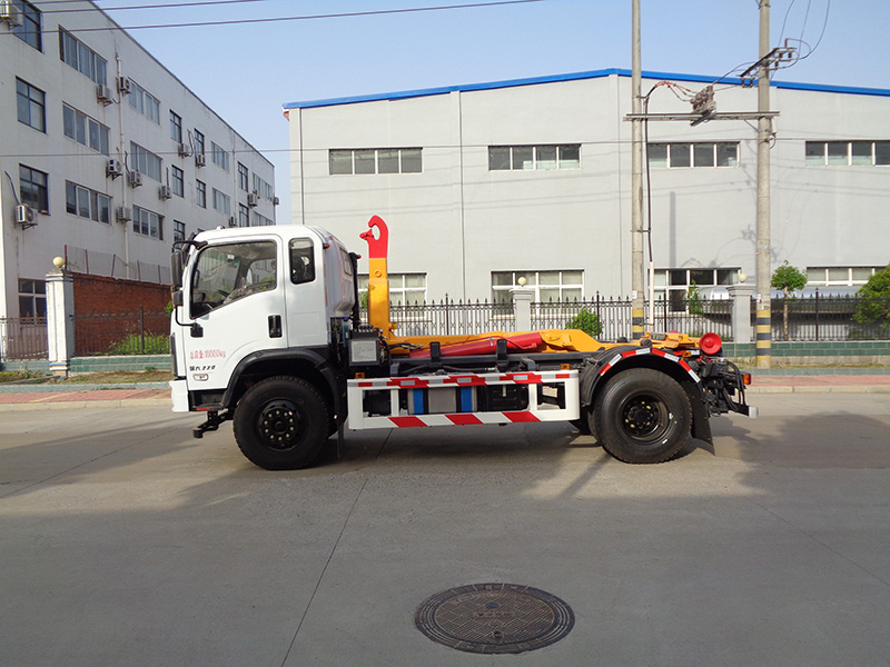 XZL5183ZXX6型車廂可卸式垃圾車